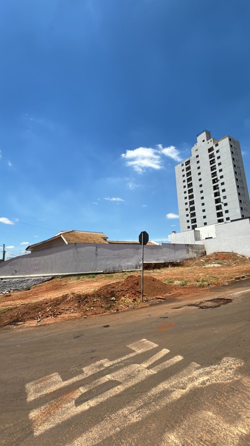 Lote para Venda na cidade de Rio Verde no bairro Interlagos