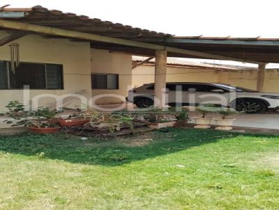 Casa para Locao, em , bairro Residncia Veneza, 3 dormitrios, 1 banheiro, 1 sute, 2 vagas
